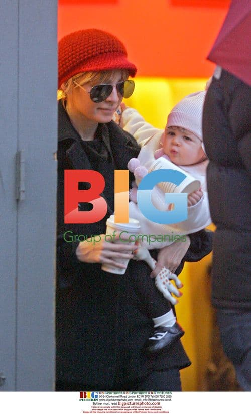 Nicole Richie and daughter Harlow in SoHo