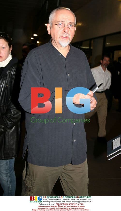 Peter Gabriel arrives at LAX