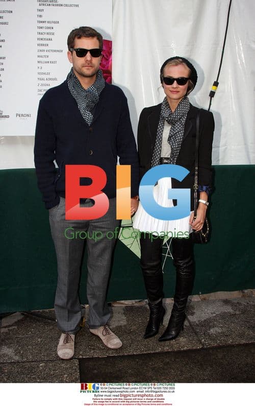 Joshua Jackson and Diane Kruger at 2009 Fashion Week