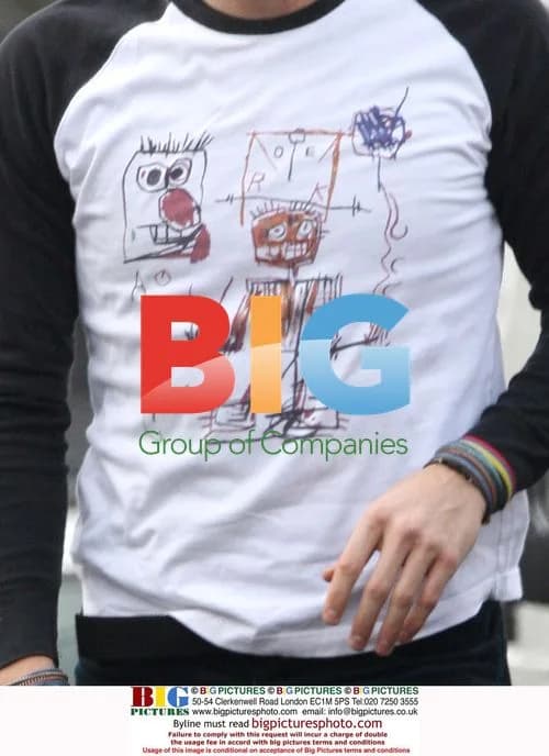 Chris Martin out in London, 2009