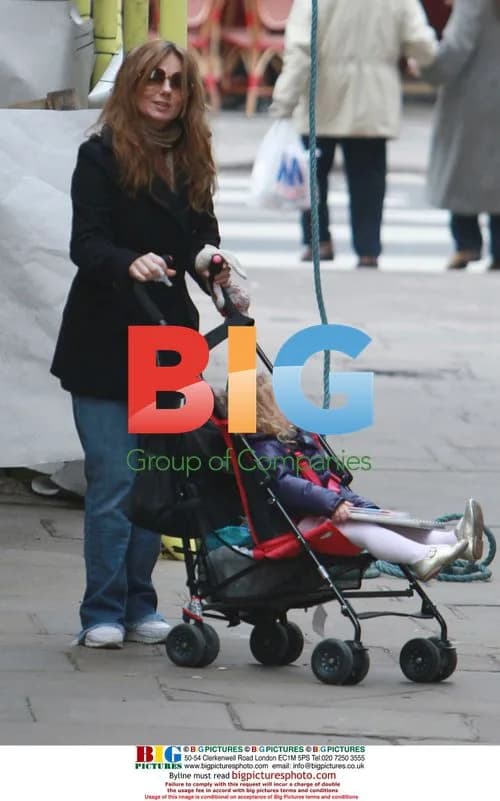 Geri Halliwell and Daughter Out in London