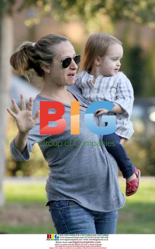 Pregnant Jennifer Meyer Maguire with daughter Ruby