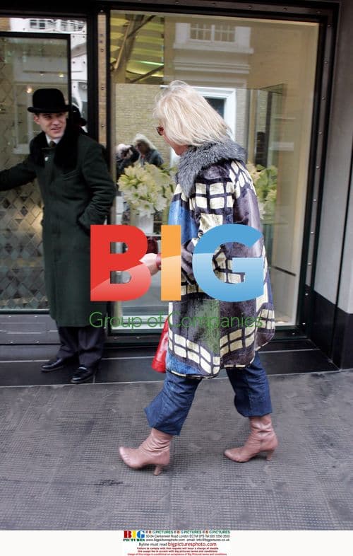 Carol Thatcher spotted outside London's Ivy club