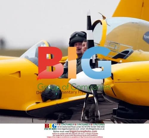 Prince Harry Pilot Training