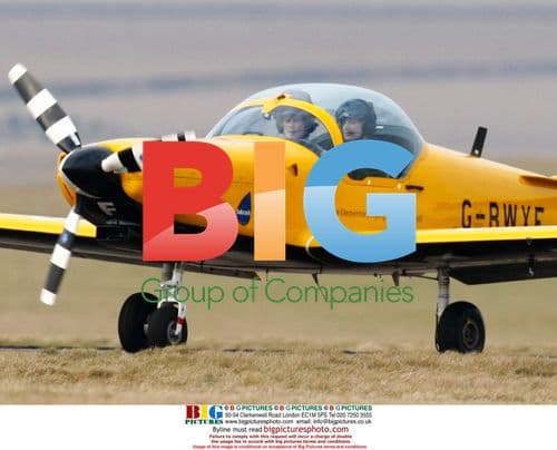 Prince Harry Pilot Training