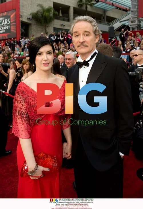 Phoebe Cates and Kevin Klien at the 81st Oscars