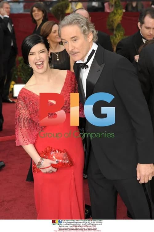 Kevin Kline and Phoebe Cates at 2009 Oscars