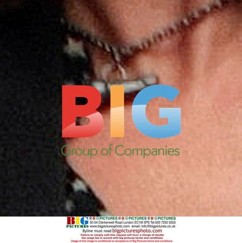 Kate Moss visits Fine Art College, meets Sadie