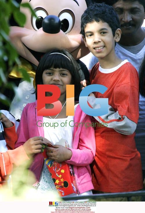 Slumdog Millionaire stars at Disneyland