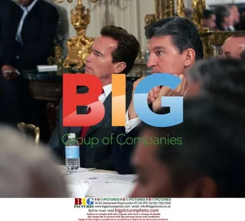 Governors Listen to Obama in White House