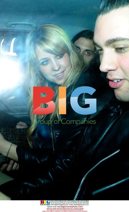 Peaches Geldof returns to hotel with mystery man