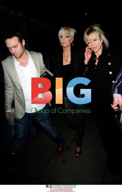 Sarah Harding and Jo Wood leave Mahiki