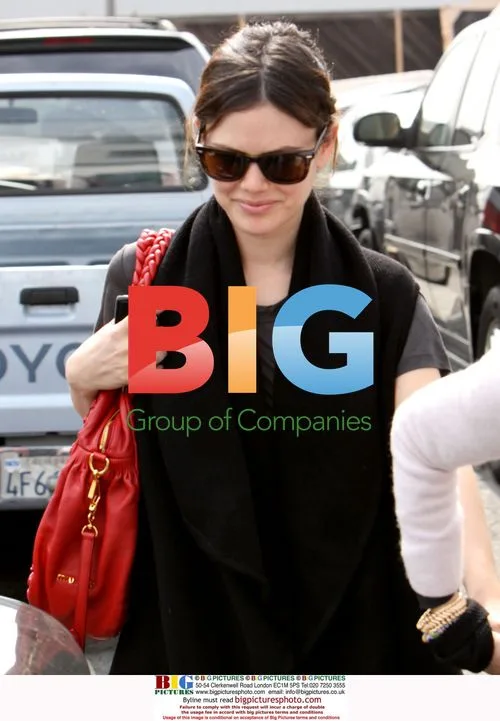 Rachel Bilson at House of Pies for business lunch