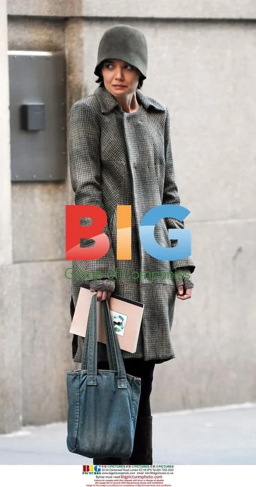 Katie Holmes on set of 'The Extra Man' in NYC