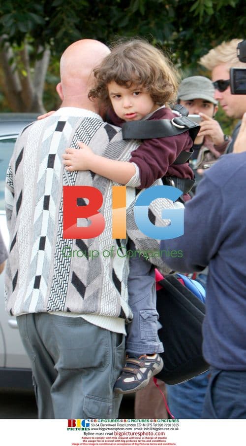 Nadya Suleman with family outside home