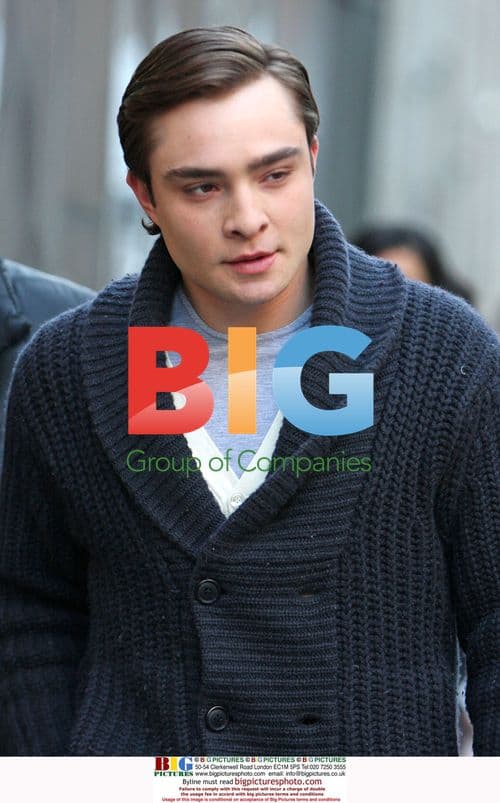 Gossip Girl stars on set