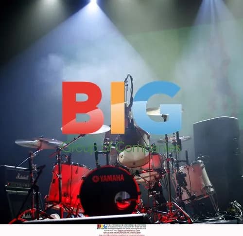The Ting Tings Perform at Manchester Apollo