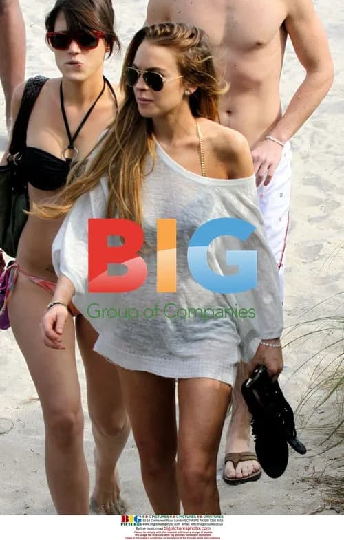 Lindsay Lohan Spends NYE on Miami Beach