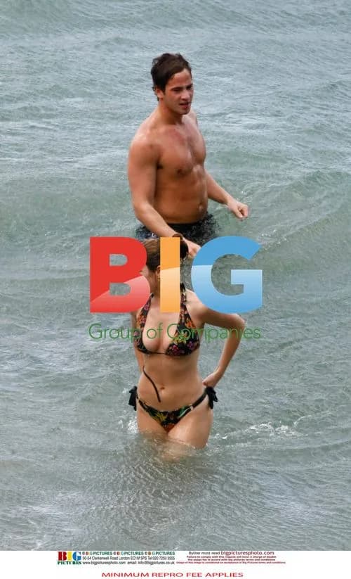 Kelly Brook and Danny Cipriani on Caribbean Retreat