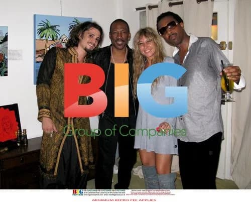 Celebrities attend Jeffery Dread exhibit