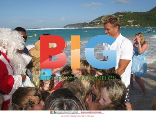 Dolph Lundgren Celebrates Christmas in Caribbean