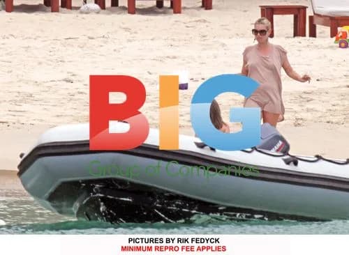 Kate Moss and Jamie Hince on Vacation in Thailand