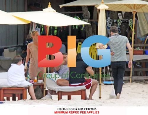 Kate Moss and Jamie Hince on Thai Vacation
