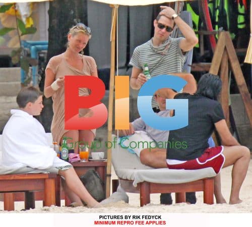Kate Moss and Jamie Hince on Thai Vacation
