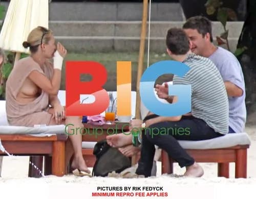 Kate Moss and Jamie Hince on Thai Vacation