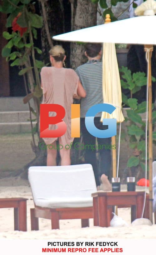 Kate Moss and Friends Relax in Thailand