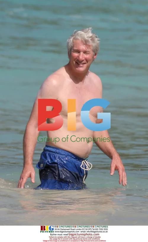 Richard Gere has fun in St Barth waves