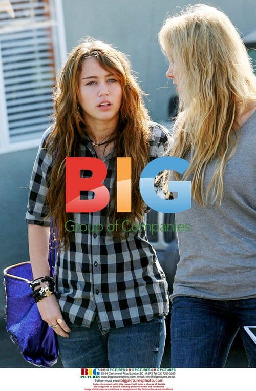 Miley Cyrus Attends Church with Family and Boyfriend