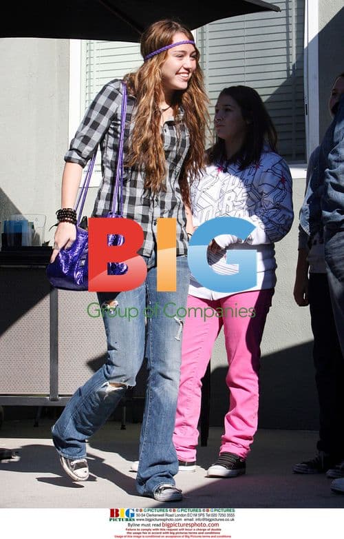 Miley Cyrus attends church with family and boyfriend