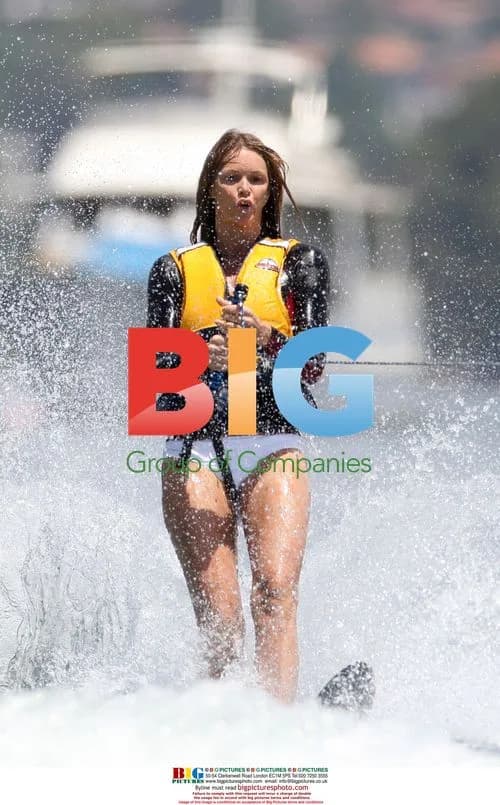 Elle Macpherson Water Skiing in Australia