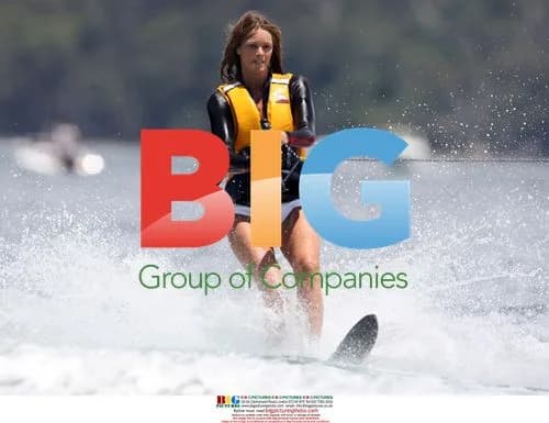 Elle Macpherson water skiing in Australia