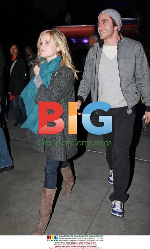 Reese Witherspoon and Jake Gyllenhaal at Lakers Game