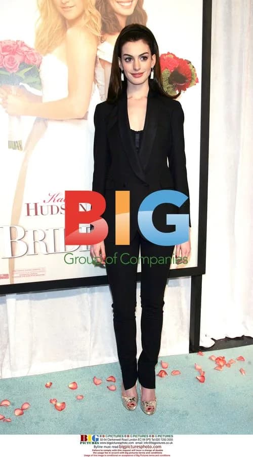 Anne Hathaway at Bride Wars Premiere