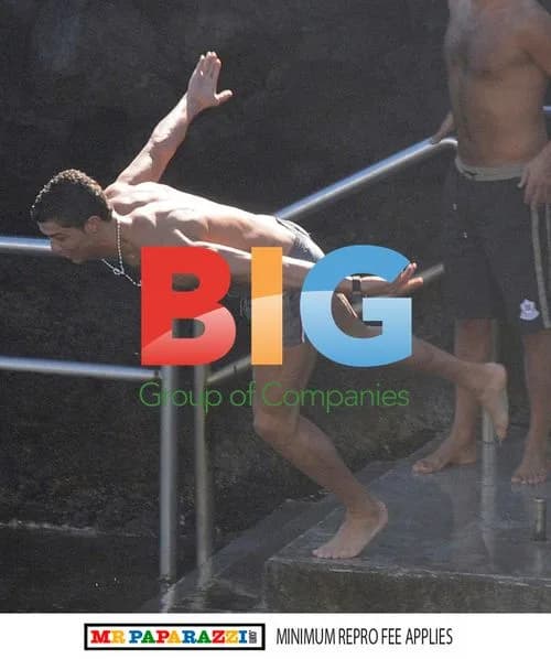 Cristiano Ronaldo Relaxes on New Year's Break