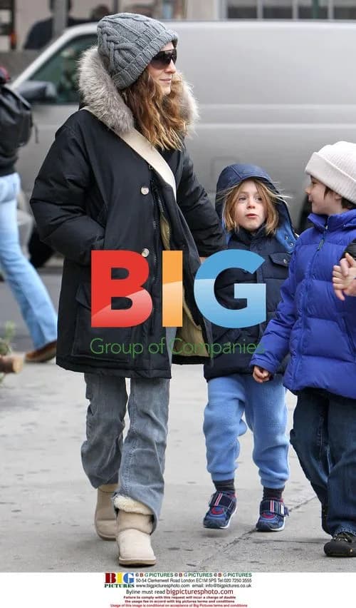 Sarah Jessica Parker takes son to school