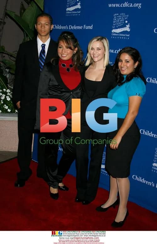 Reese Witherspoon at Los Angeles "Beat The Odds" Awards