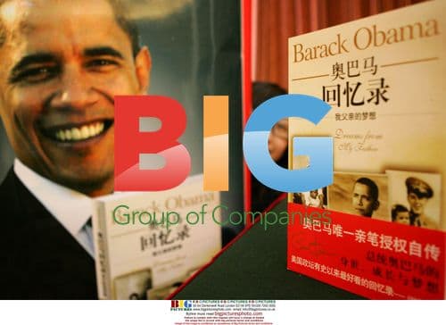 Barack Obama's Chinese autobiography released