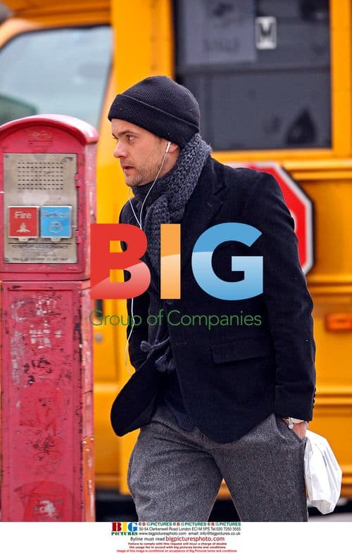 Joshua Jackson Strolls Through East Village