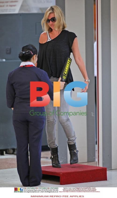 Kate Moss and Jamie Hince Depart Phuket