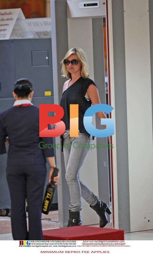 Kate Moss and Jamie Hince at Phuket Airport