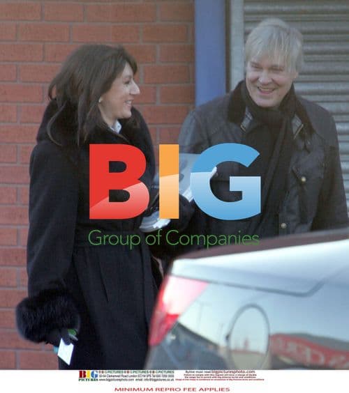 Jane McDonald and Ed Rothe shopping