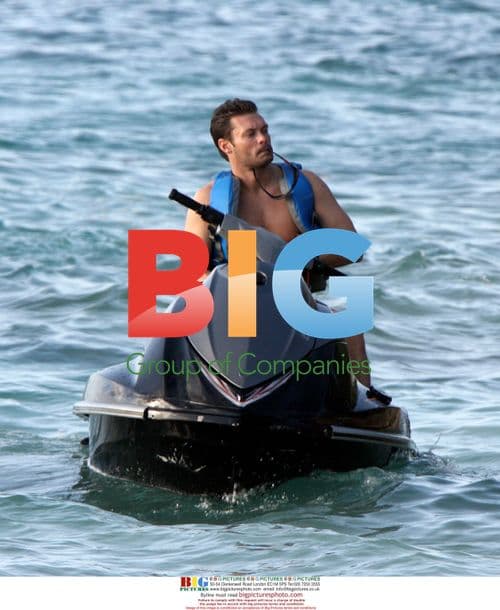 Ryan Seacrest and Simon Cowell Jetski in Caribbean