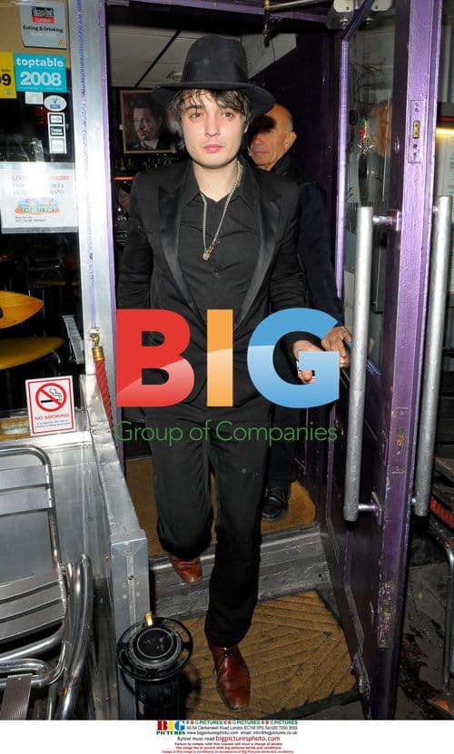 Pete Doherty seen with mystery girl