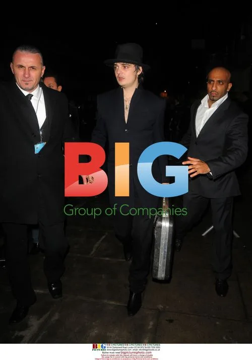 Pete Doherty seen leaving Jalouse with mystery girl