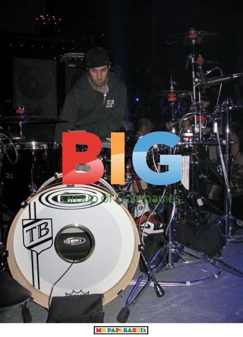 DJ AM and Travis Barker perform at LAX Nightclub