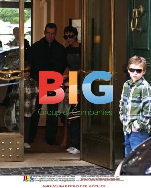 Victoria Beckham Visits Colosseum with Family